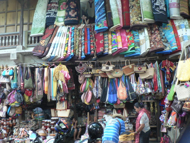 Ubud_marche1.JPG