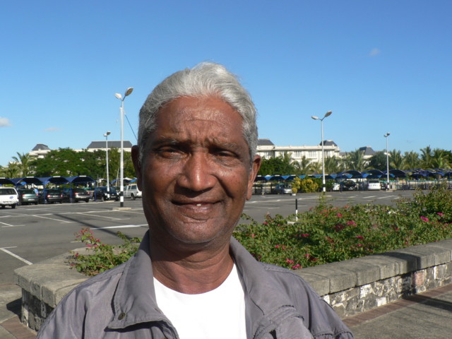 port_louis_notre_guide_Rachid.JPG