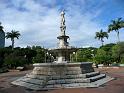noumea_place_cocotiers